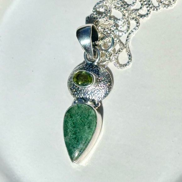 Adventurine & Peridot Necklace - Picture 9 of 15